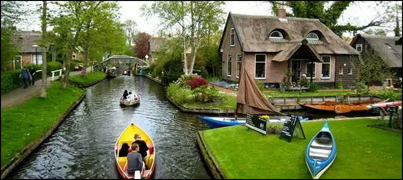 Giethoorn netherlands village