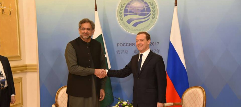 Pakistan, Russia