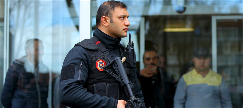 Istanbul mayor detained, Erdogan main rival