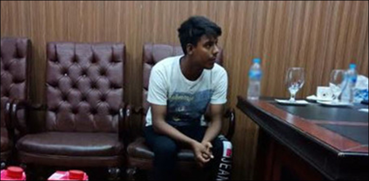 Indian missing boy found , facebook friend in Shekhupura