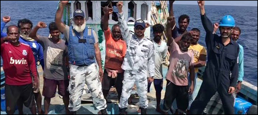Pakistan Navy rescue Indian boat