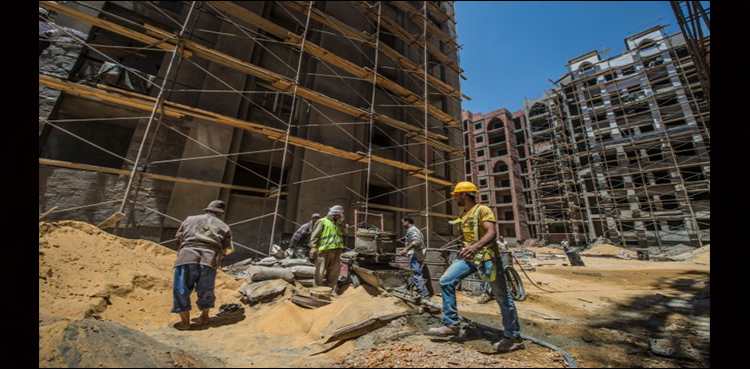 Physically demanding jobs may shorten men's lives: Study
