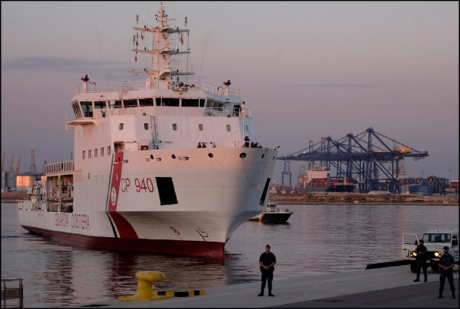 Aquarius ship migrants finally reach land in Spain after week-long odyssey