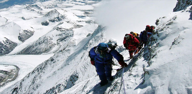 Himalayan snow, 23-year low, threatening 2 billion people