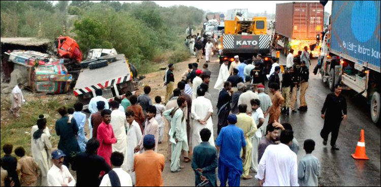 Eight killed, 20 injured Dadu road accident