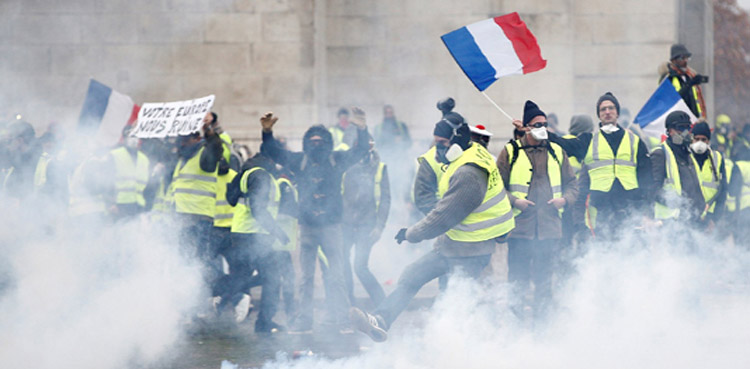 yellow vest protest