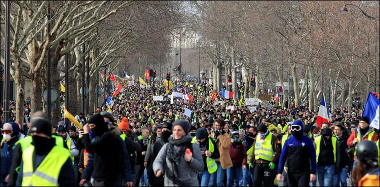 Yellow vests