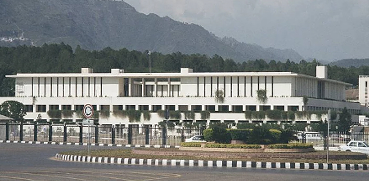 Funds, sports federation, audit, IPC ministry