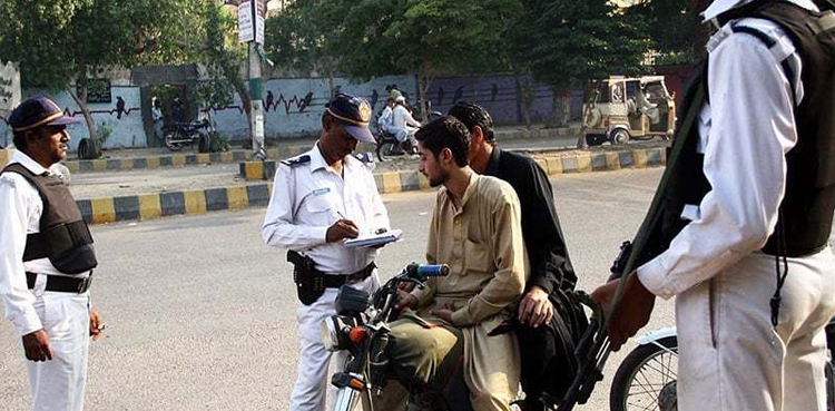 Police, seven motorcycles, fake number plates