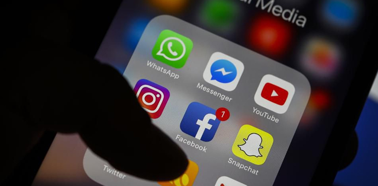 social media advertiser