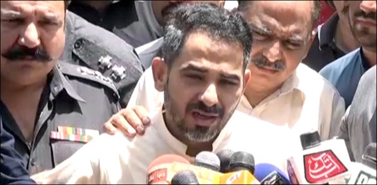 Nishwa’s father, protest, Darul Sehat hospital, owners