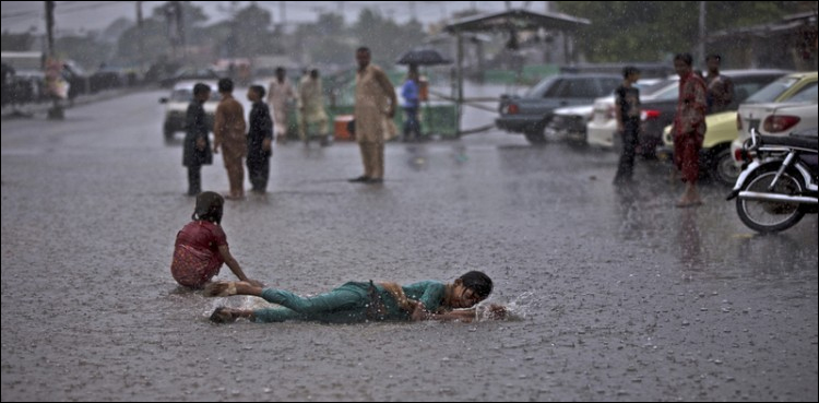 Karachi heavy rainl, weather forecast