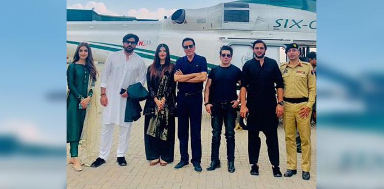celebrities, Kashmir rally