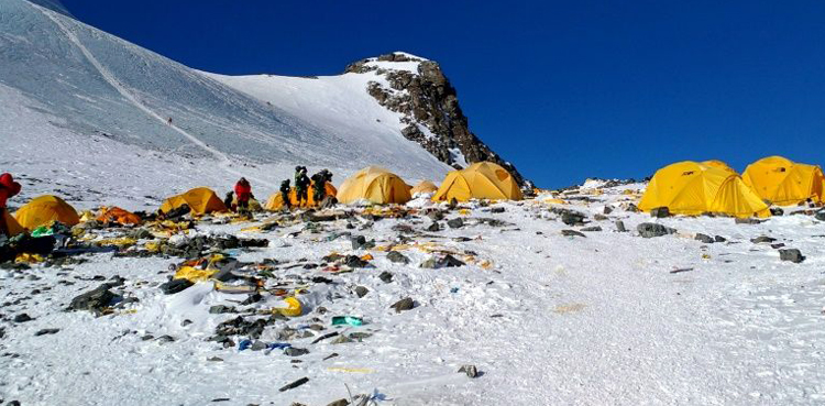 Mount Everest garbage