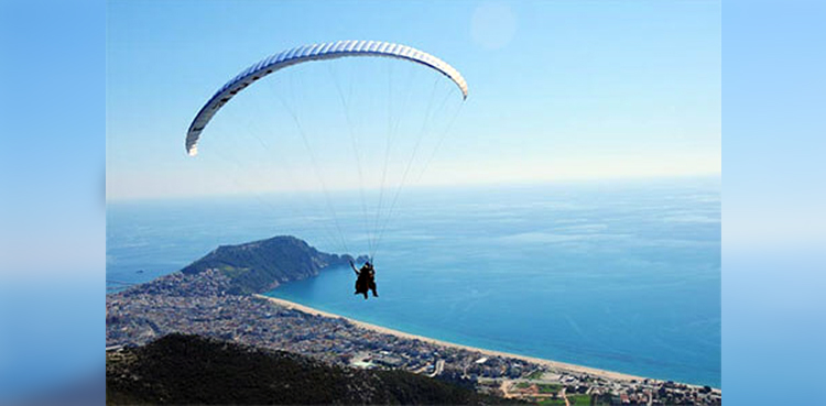 parachute, Danish woman