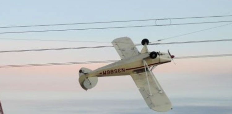 Plane power wires