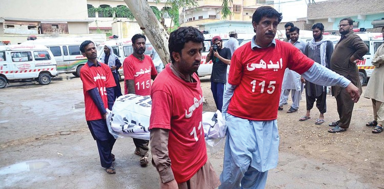 11 dead, Matiari, road mishap