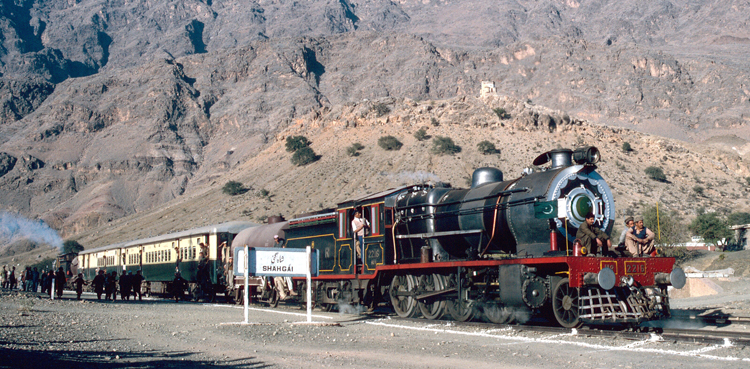 Safari train, Sheikh Rasheed Ahmed