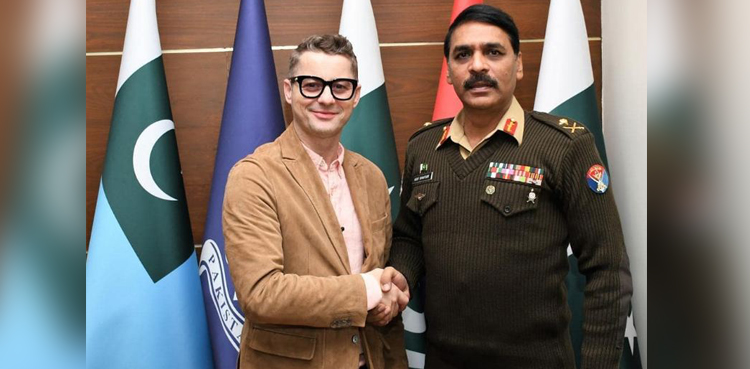 Akcent, tea