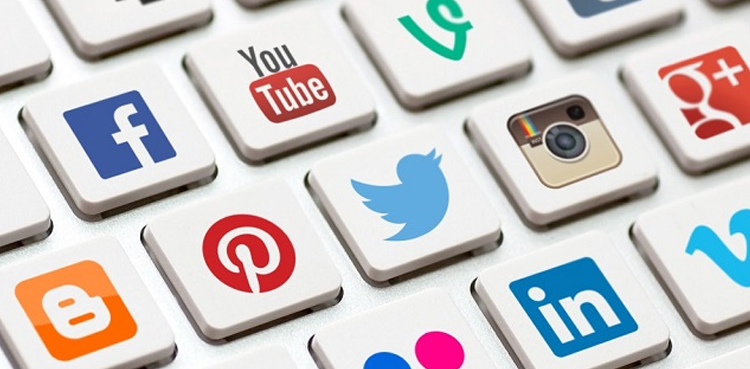 Canada digital giants taxing