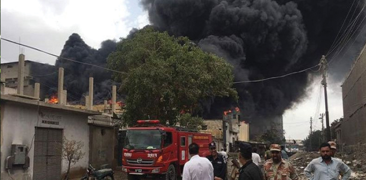 karachi plastic factory fire