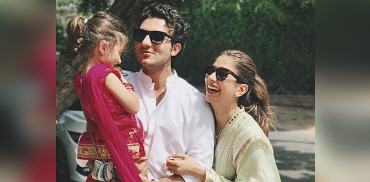 Syra , Shahroz Sabzwari,divorce