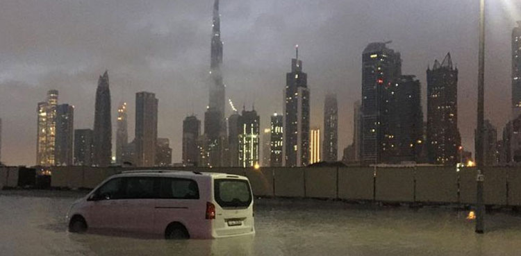 Dubai record rainfall, floods chaos