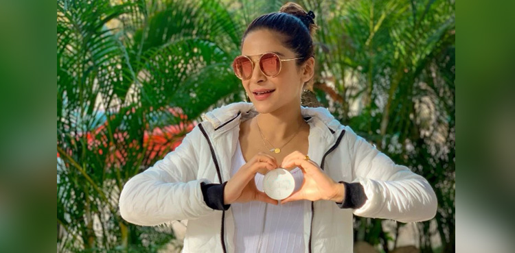 Ayesha Omar, Mother
