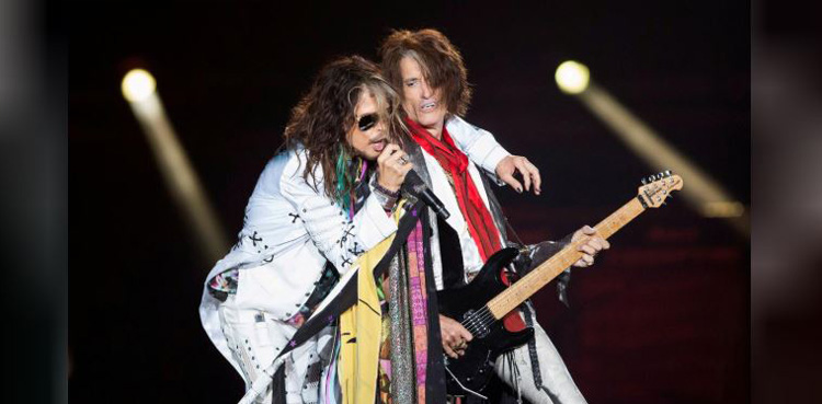 Johnny Depp , Aerosmith