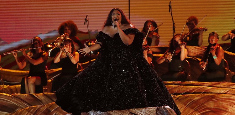 Lizzo, Amazon