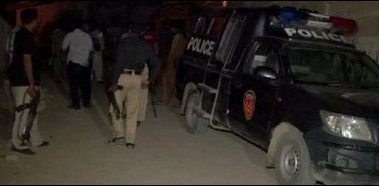 traffic cop police karachi