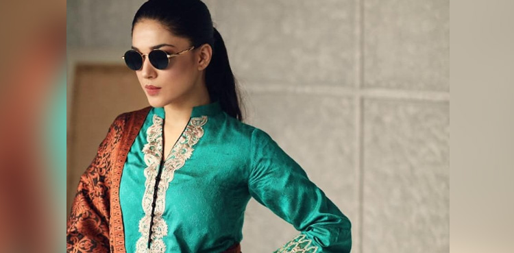 Sanam Jung Tributes Mother