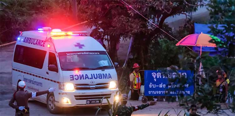 11 burned to death, van crash, Thailand