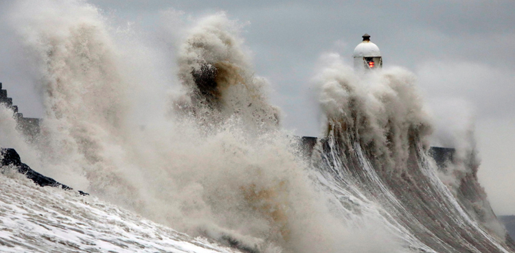 Storm Dennis, bomb cyclone
