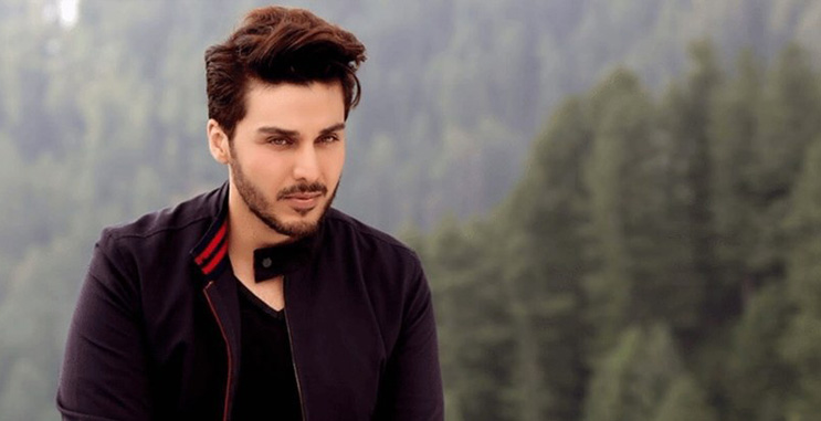 'British/Asian actor' Ahsan Khan shares hilarious video amid T20 Final clash