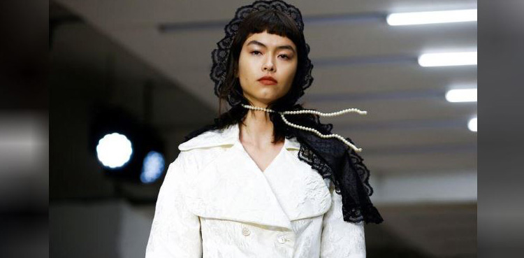 London Fashion Week , coronavirus
