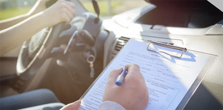 coronavirus driving license traffic police