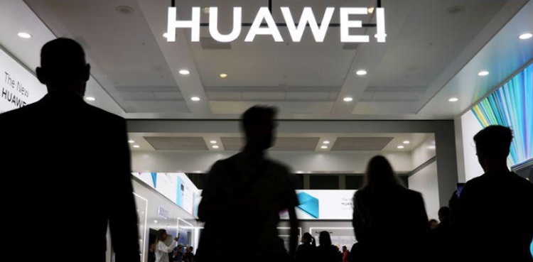 Huawei P40 iPhone smartphones coronavirus