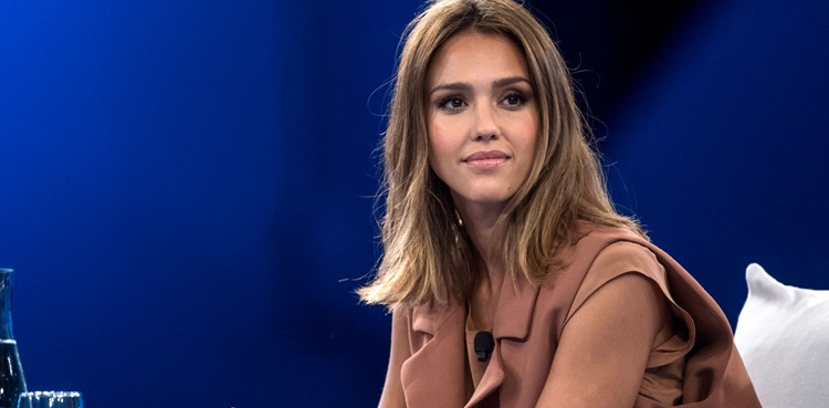 Jessica Alba donation diapers coroanavirus