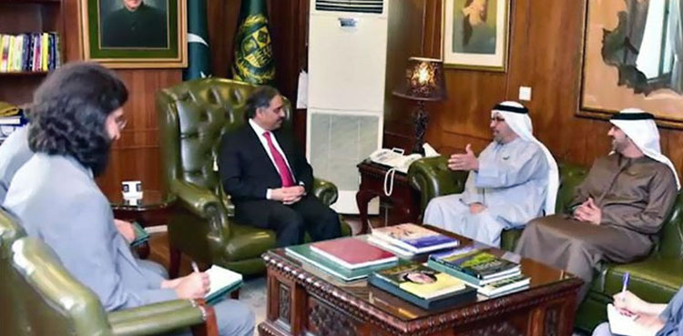 Pakistan, UAE