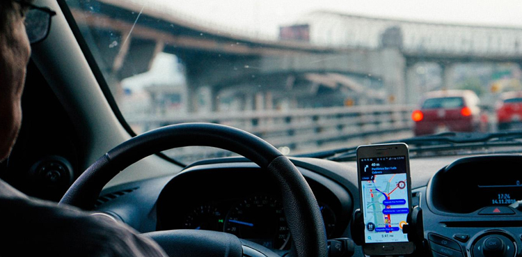 Uber safety feature riders drivers emergency