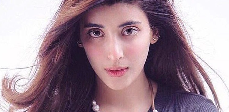 Urwa Hocane COVID-19 social distancing
