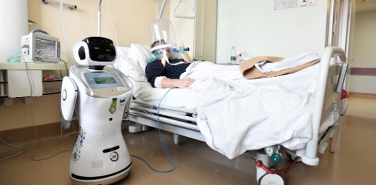 Robot nurse Tommy coronavirus