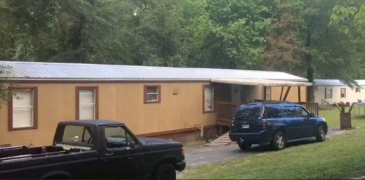 toddler shoots father
