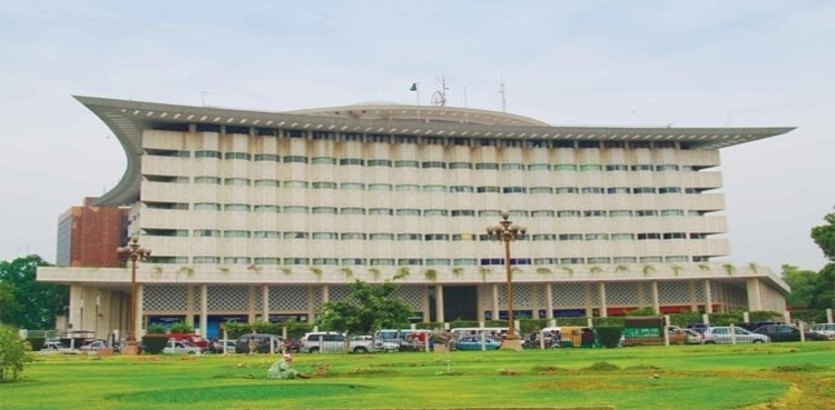 Wapda chairman resigns, Muzammil Hussain