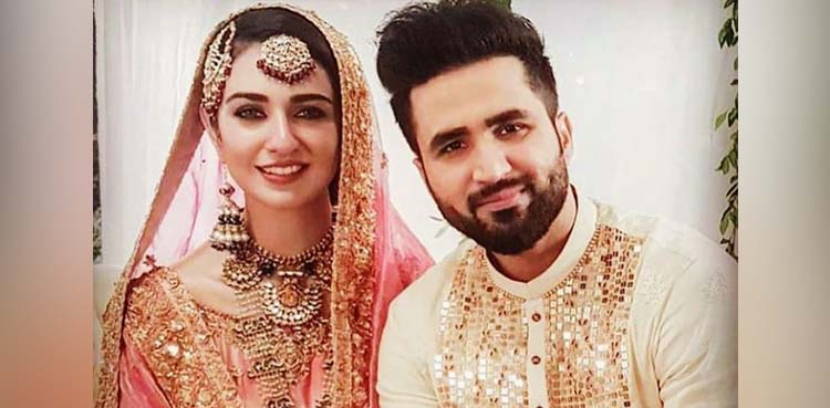 Sarah Khan, Falak Shabbir