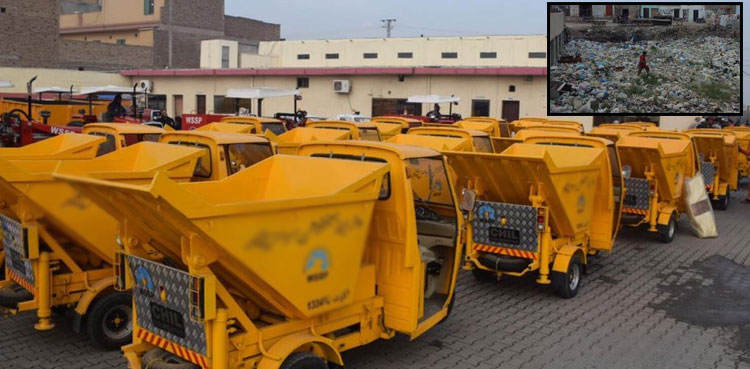 Karachi garbage Qingqi rickshaws