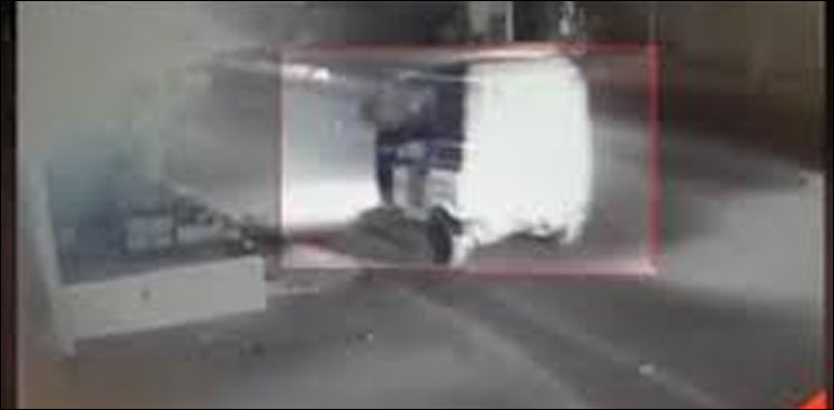 rickshaw, robberies, Karachi