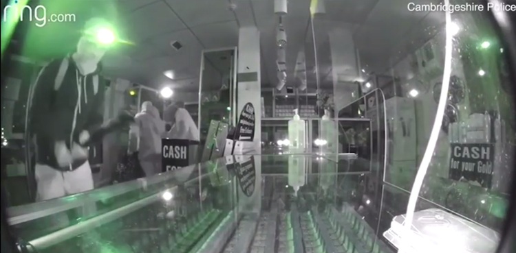 masked thieves jewellery shop smash and grab