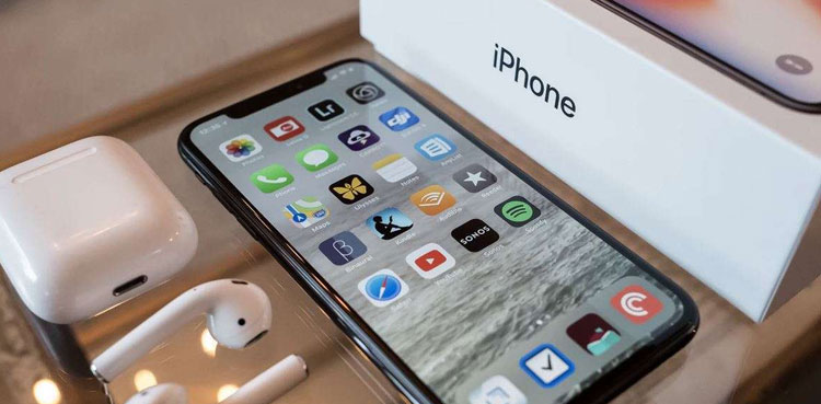 Apple iPhone free screens